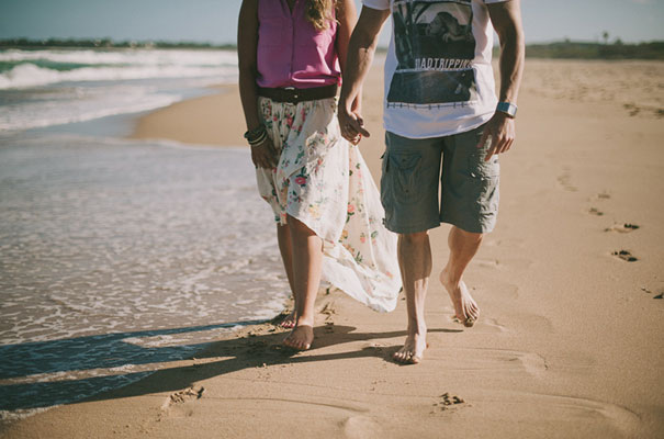 10Photographer-wedding-scott-surplice-beach-Woonoona-south-coast-wedding-pink-blue9