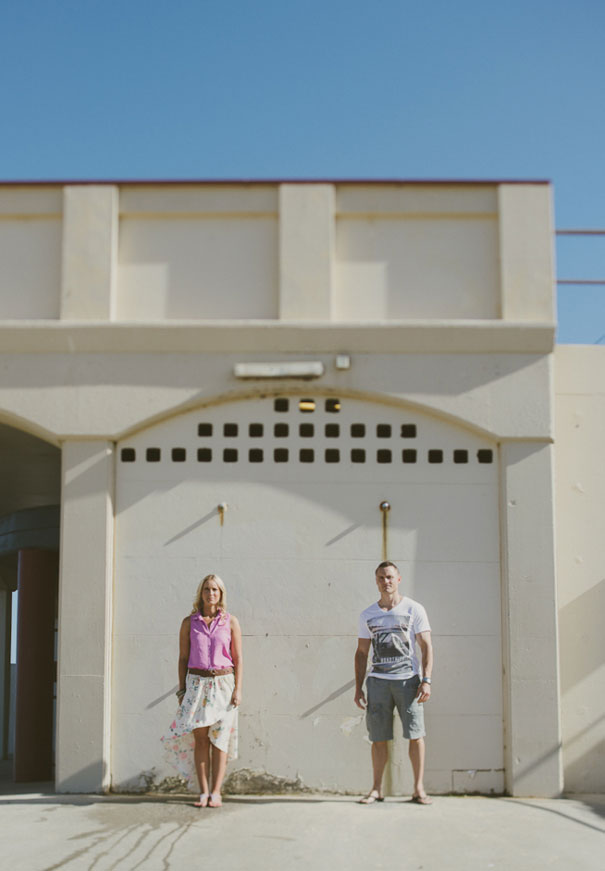 1cool-Photographer-wedding-scott-surplice-beach-Woonoona-south-coast-wedding-pink-blue4