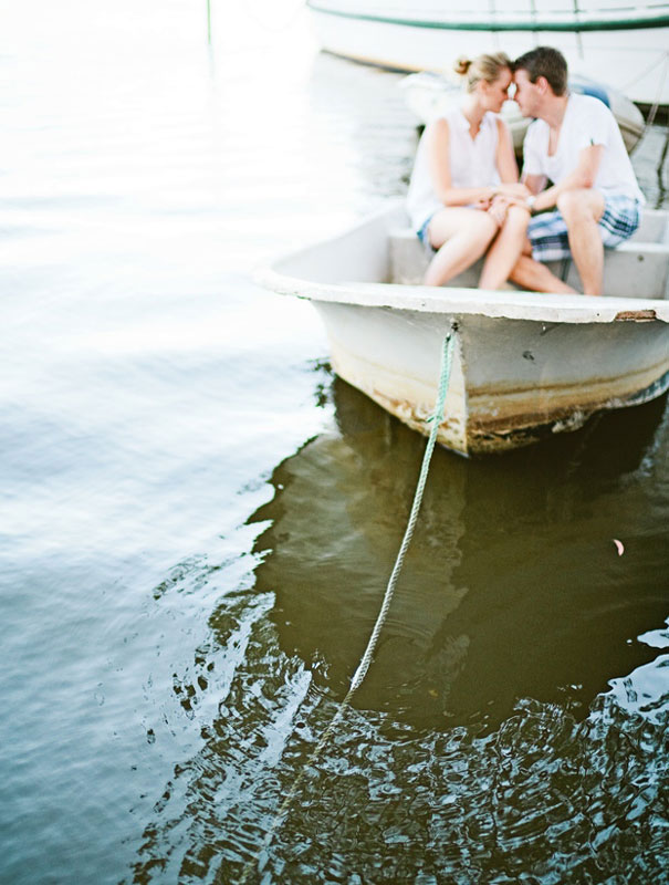 engagement-shoot_australian_boat_wedding_outdoors_vert2
