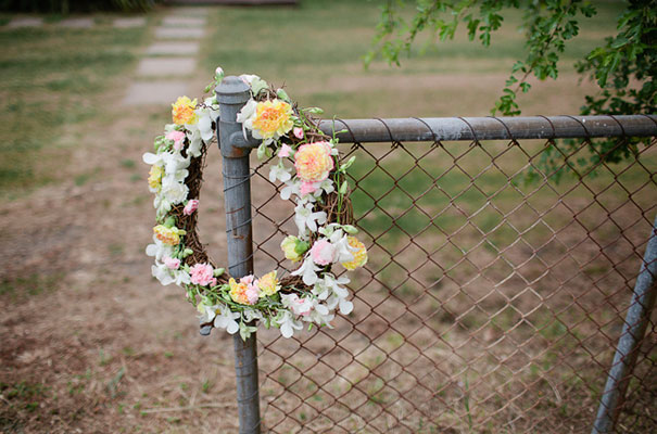 its-beautiful-here-jess-evan-wedding-country-4