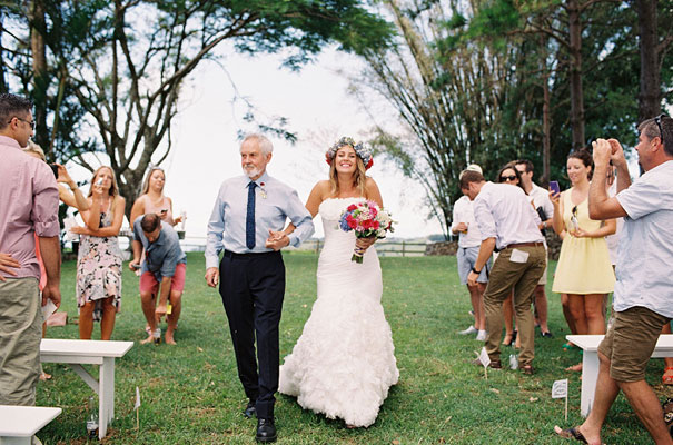 byron-bay-wedding-hinterland-floral-crown-amazing-feather-and-stone-photography12