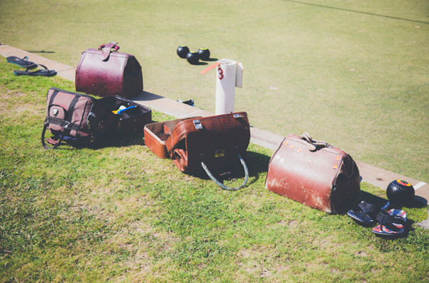 DIY-country-rustic-backyard-weding-inspiration-short-lace-dress-blue-green-yellow4