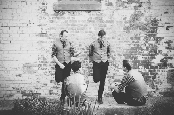 DIY-country-rustic-backyard-weding-inspiration-short-lace-dress-blue-green-yellow41