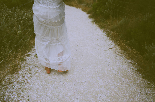 barwon-heads-wedding-photographer-great-ocean-road-bride-reception-inspiration-bush-coast12