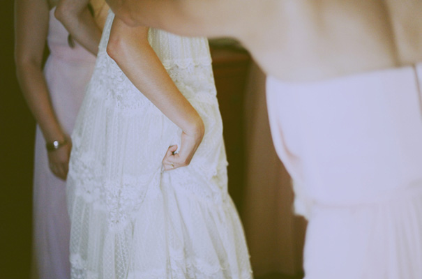 barwon-heads-wedding-photographer-great-ocean-road-bride-reception-inspiration-bush-coast5