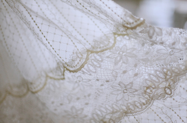 barwon-heads-wedding-photographer-great-ocean-road-bride-reception-inspiration-bush-coast6