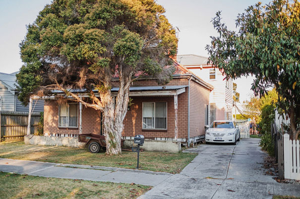 backyard-wedding-DIY-melbourne-wedding-photographer-blue-wedding-dress51