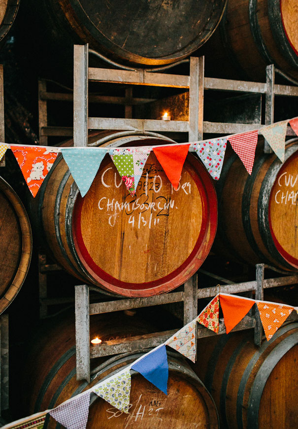 country-DIY-bunting-wedding-barn-winery-qld-julian-beattie-retro-vintage-bride10