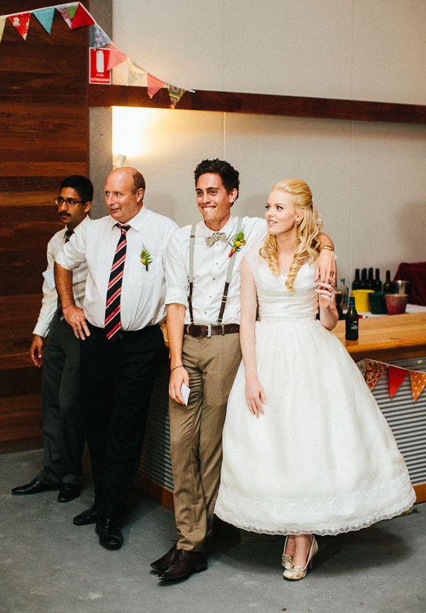 country-DIY-bunting-wedding-barn-winery-qld-julian-beattie-retro-vintage-bride17