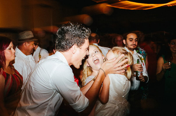 cute-DIY-bunting-wedding-barn-winery-qld-julian-beattie-retro-vintage-bride67