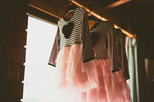 loz-shock-tee-pee-country-wedding-DIY-rock-n-roll-bride11