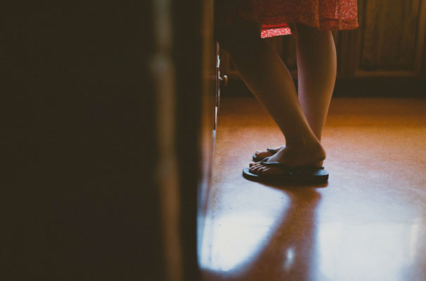 loz-shock-tee-pee-country-wedding-DIY-rock-n-roll-bride14