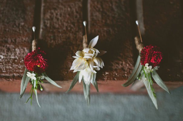 loz-shock-tee-pee-country-wedding-DIY-rock-n-roll-bride15