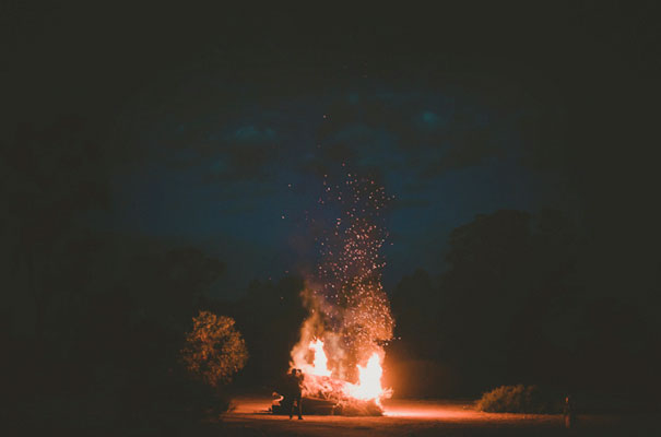 loz-shock-tee-pee-country-wedding-DIY-rock-n-roll-bride68