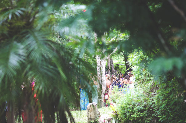 rock-n-roll-bride-hippy-boho-wedding-forest-creek-flower-inspiration24