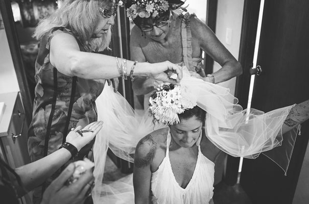 rock-n-roll-bride-hippy-boho-wedding-forest-creek-flower-inspiration26