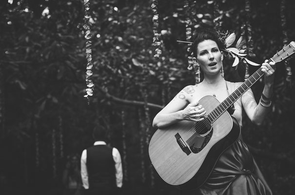 rock-n-roll-bride-hippy-boho-wedding-forest-creek-flower-inspiration34