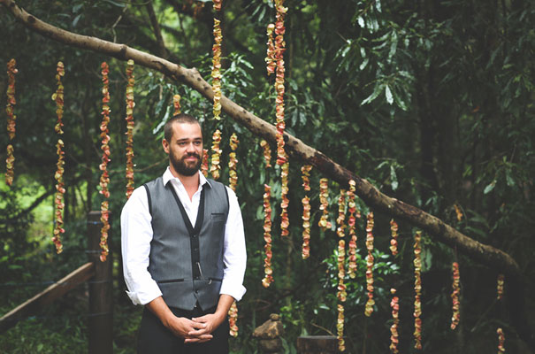 rock-n-roll-bride-hippy-boho-wedding-forest-creek-flower-inspiration36