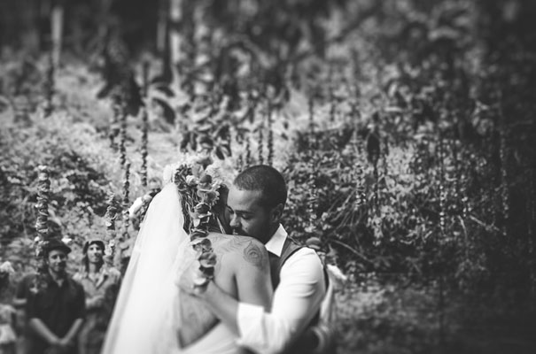 rock-n-roll-bride-hippy-boho-wedding-forest-creek-flower-inspiration37