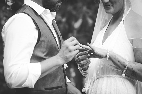 rock-n-roll-bride-hippy-boho-wedding-forest-creek-flower-inspiration43