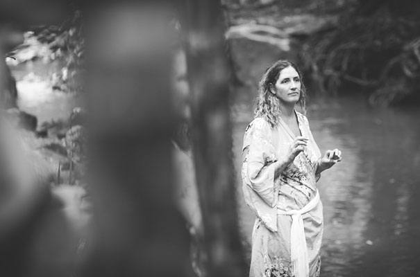 rock-n-roll-bride-hippy-boho-wedding-forest-creek-flower-inspiration6