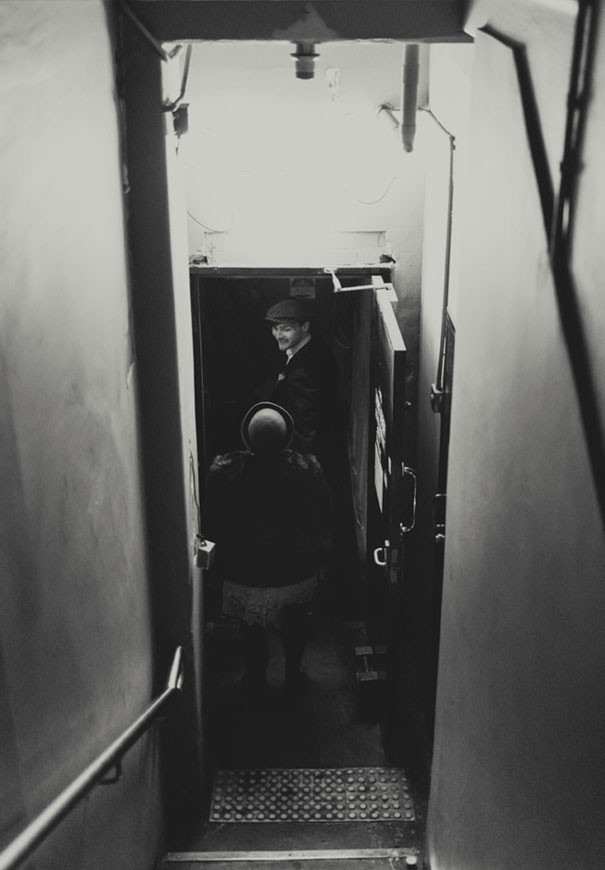 VIC-eric-ronald-best-wedding-photographer-melbourne-urban-city-lace-vintage-retro-1920s-inspiration11