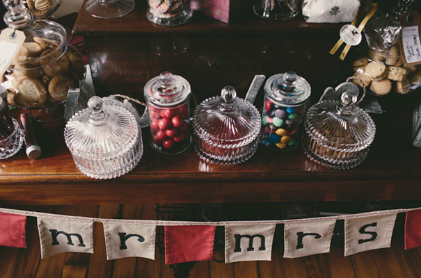 eric-ronald-best-wedding-photographer-melbourne-urban-city-lace-vintage-retro-1920s-inspiration12