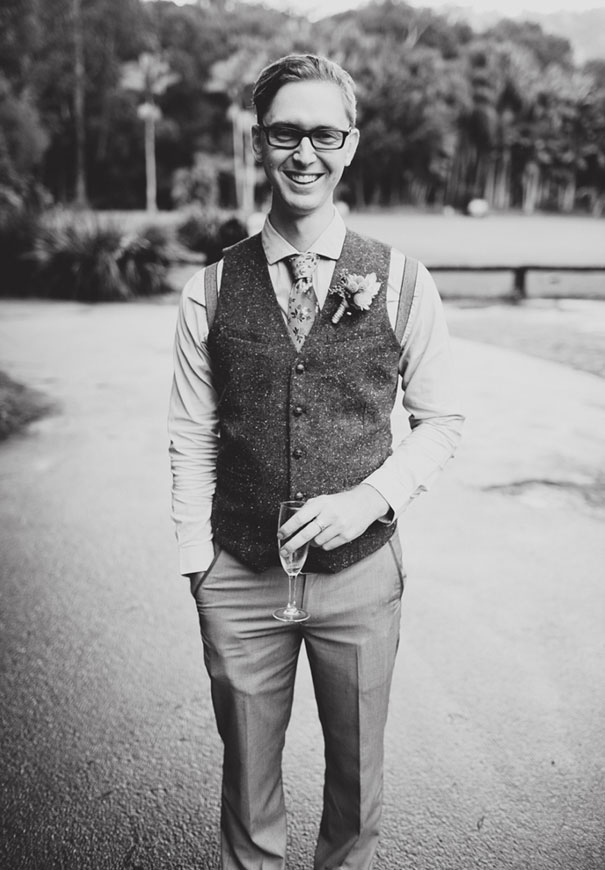 boomerang-farm-country-wedding-queensland-kombi-DIY-barn6