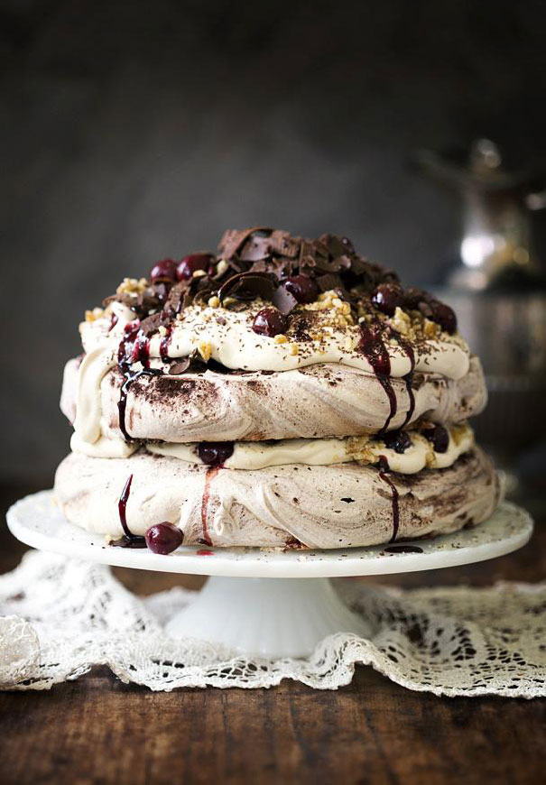 wedding-cake-inspiration-cheese-wheel-naked-cake-flowers-traditional-cool-rainbow2