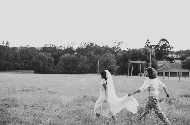 samm-blake-rock-n-roll-bride-green-bright-country-wedding-DIY31