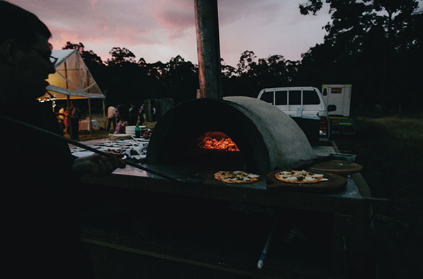 samm-blake-rock-n-roll-bride-green-bright-country-wedding-DIY44