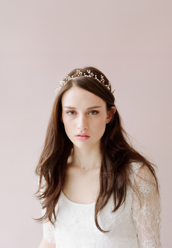 twigs-honey-elizabeth-messina-hello-may-magazine-wedding-bridal-accessories5