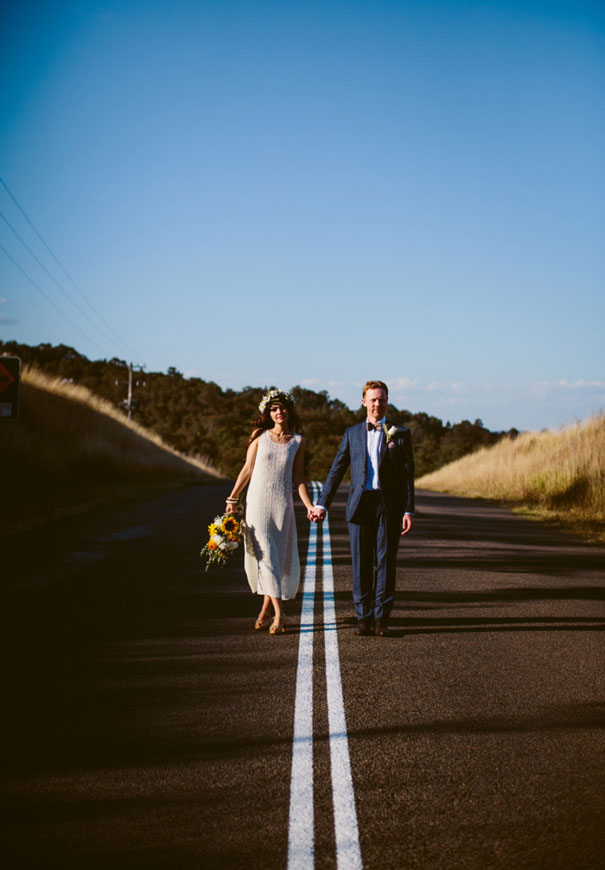 best-wedding-ever-the-wanderers-daisies-boho-bride-country-hippie-wedding-farm-inspiration47