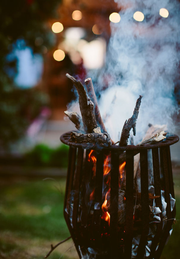 best-wedding-ever-the-wanderers-daisies-boho-bride-country-hippie-wedding-farm-inspiration49