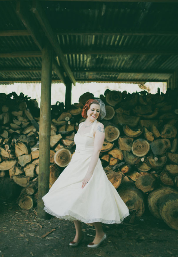 brown-paper-parcel-retro-wedding-quirky-styling-inspiration2