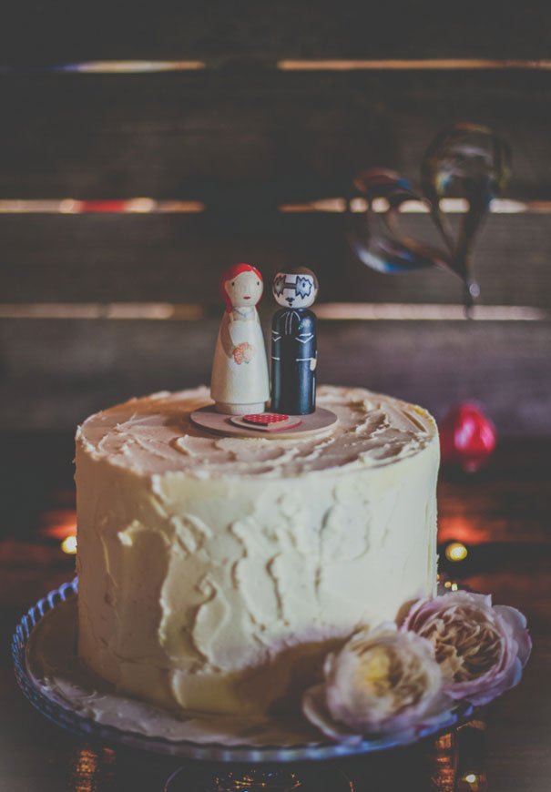 brown-paper-parcel-retro-wedding-quirky-styling-inspiration24