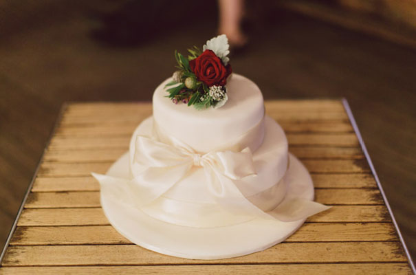 jonas-peterson-coronation-hall-barn-wedding-country-inspiration-queensland-hello-may-magazine22