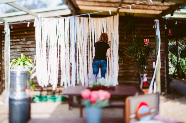 the-wanderers-daisies-boho-bride-country-hippie-wedding-farm-inspiration