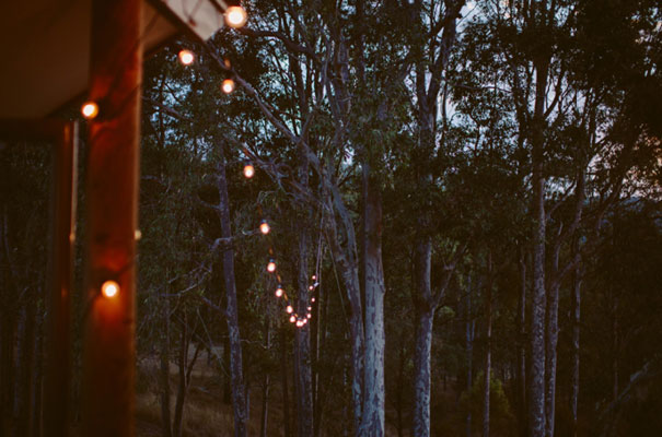 the-wanderers-daisies-boho-bride-country-hippie-wedding-farm-inspiration41