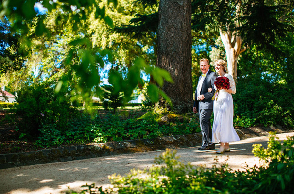 Victoria-wedding-vintage-wedding-dress-photographer-country-DIY7