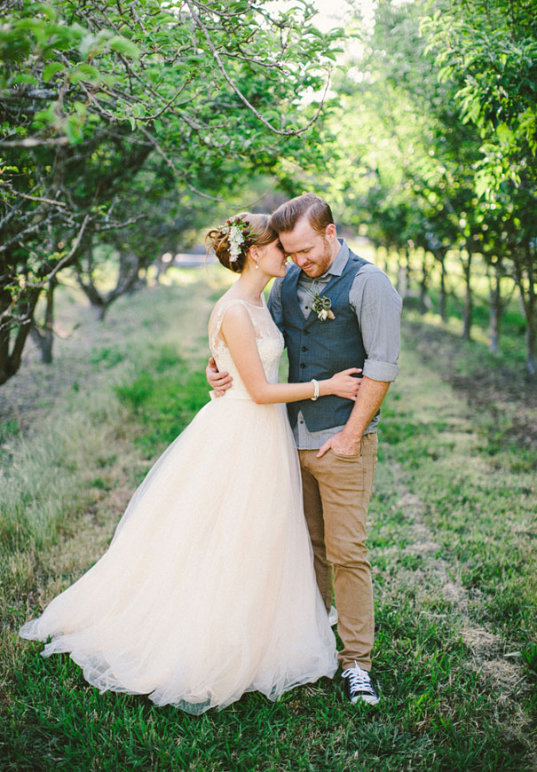 WA-wedding-garden-party-country-fairy-lights13