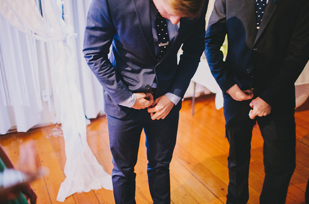 brisbane-wedding-photographer-bush-waterfall-australian-barefoot-bride32