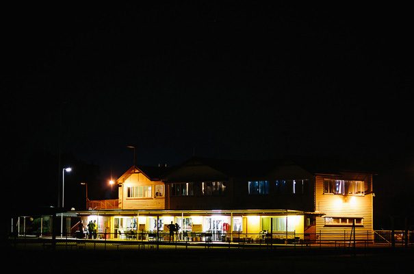 brisbane-wedding-photographer-bush-waterfall-australian-barefoot-bride327