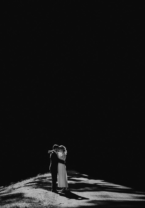 melbourne-wedding-vintage-wedding-dress-photographer-country-DIY4