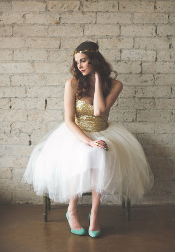 ouma-rock-n-roll-bride-etsy-bridal-gown-wedding-dress-fashion2