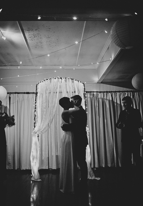 queensland-wedding-photographer-brisbane-bush-waterfall-australian-barefoot-bride