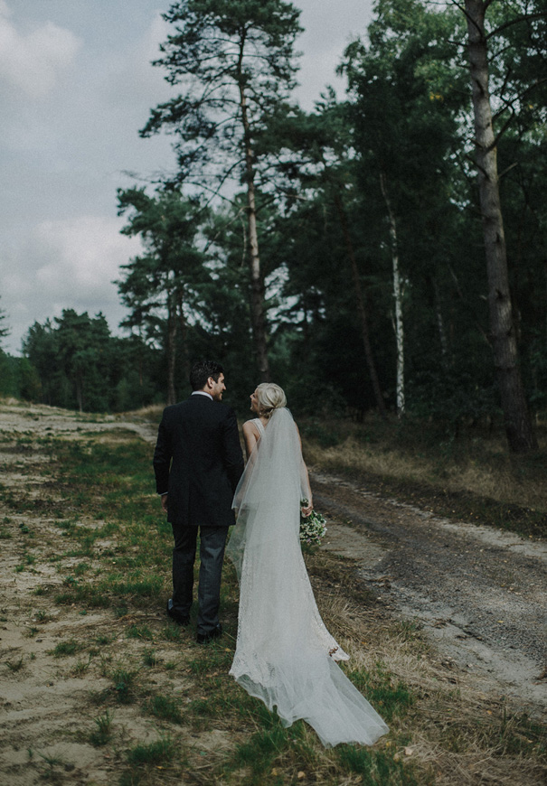 BEST-destination-wedding-european-elegant-beaded-simple-inspiration23