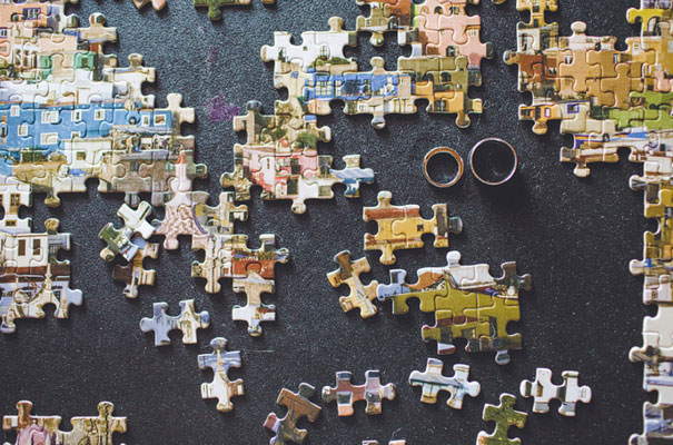 TAS-country-wedding-hay-bales-diy-ideas