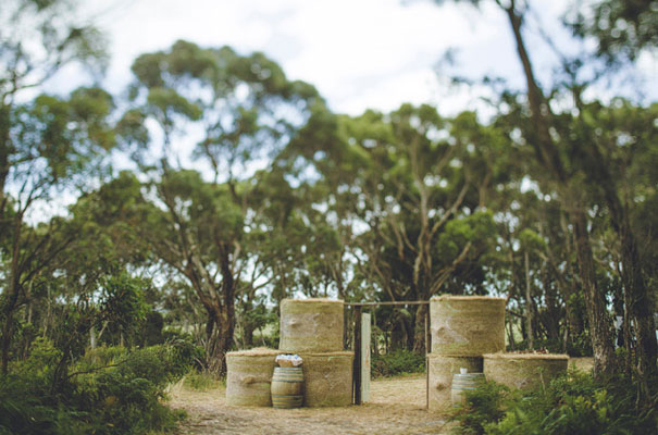TAS-country-wedding-hay-bales-diy-ideas16