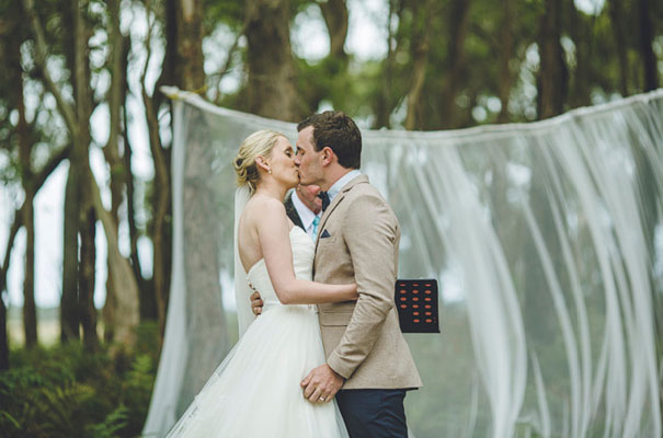 TAS-country-wedding-hay-bales-diy-ideas29